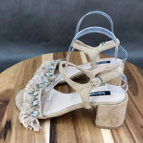 Kensie Nude Beige Embellished Strappy Fringe Adjustable Sandals Womens Size 6 - Picture 3 of 7